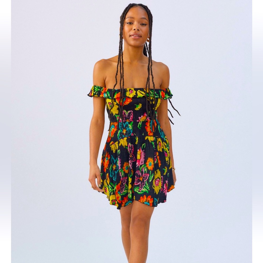Urban Outfitters Aubrey Off the Shoulder Mini Dress small